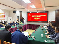 宜兴有佳人，绝世而独立